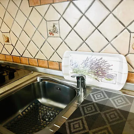 Daire Smeralda Deluxe Belle Suite La Maison De Gioel With Kitchen And Washing Machine Olbia